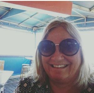 Meet your Posher, Cheryl